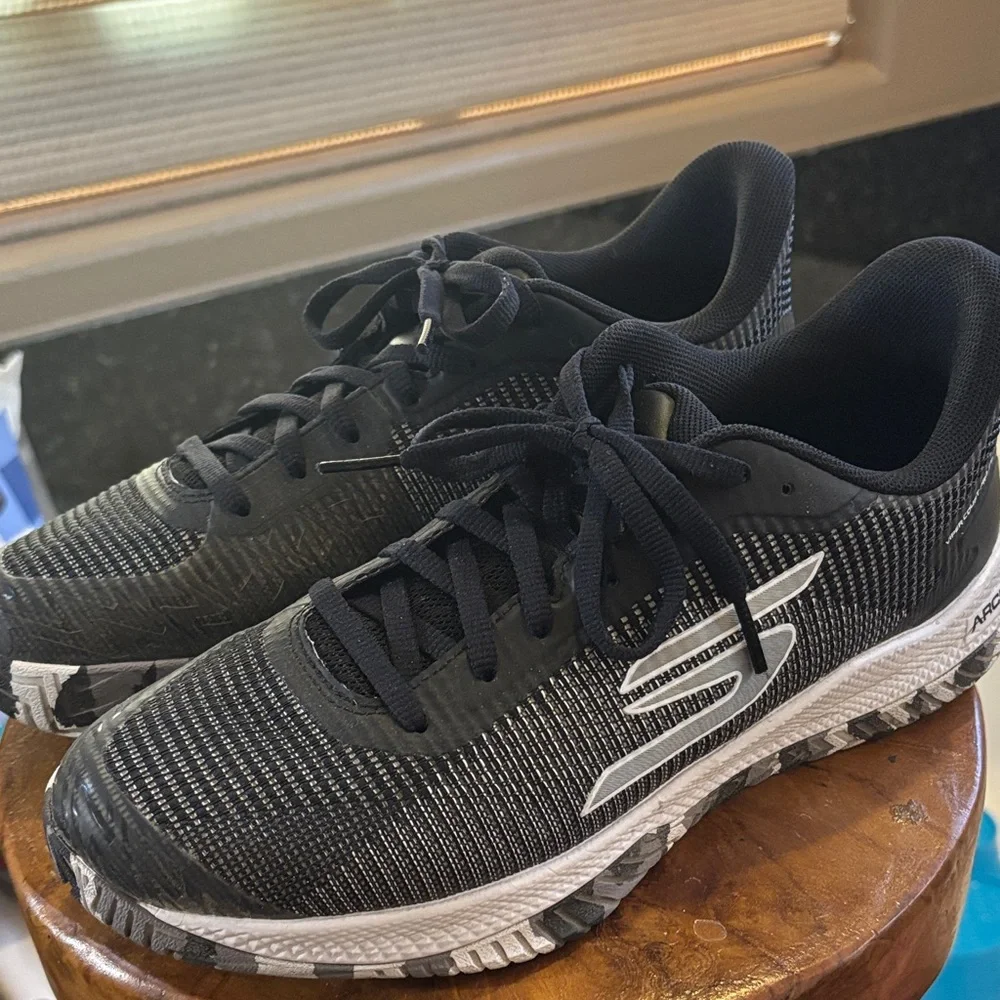 Skechers Black and White Athletic Shoes Viper Court Pro 2.0 Pickleball - Picture 2 of 11